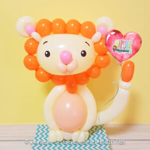 Baby-lion-balloon-sculpture-decoration