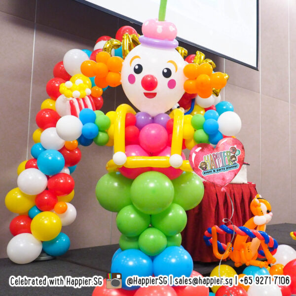 Life-sized-Carnival-circus-Clown-balloon-sculpture-decoration